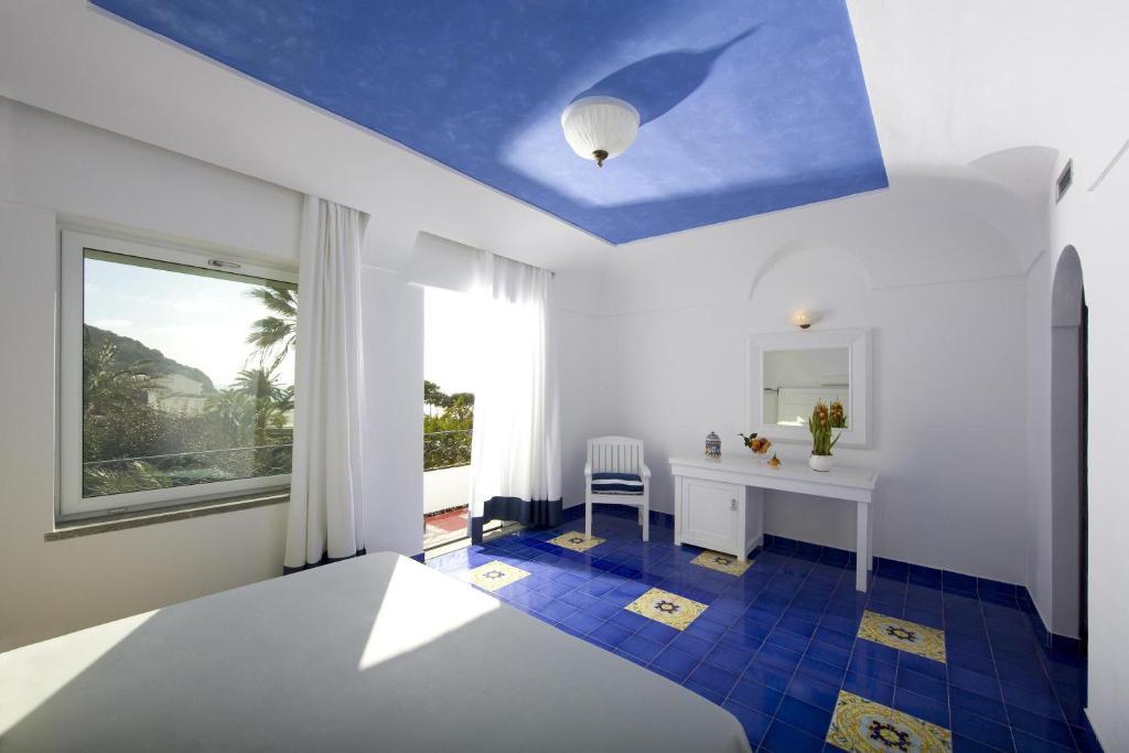 San Michele Hotel & Spa Sant'Angelo  Værelse billede